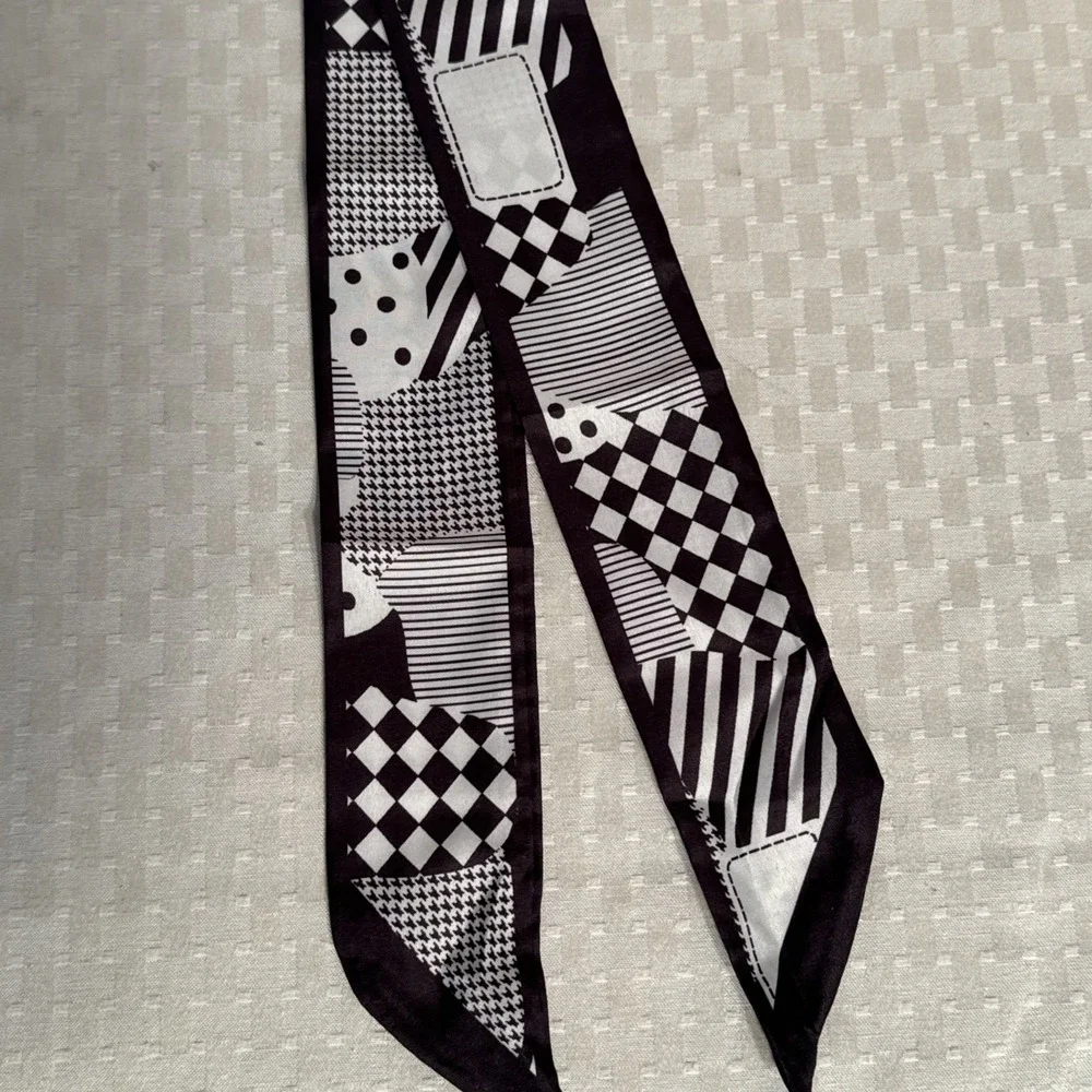 Black and White Abstract Pattern Purse Hair Scarf New